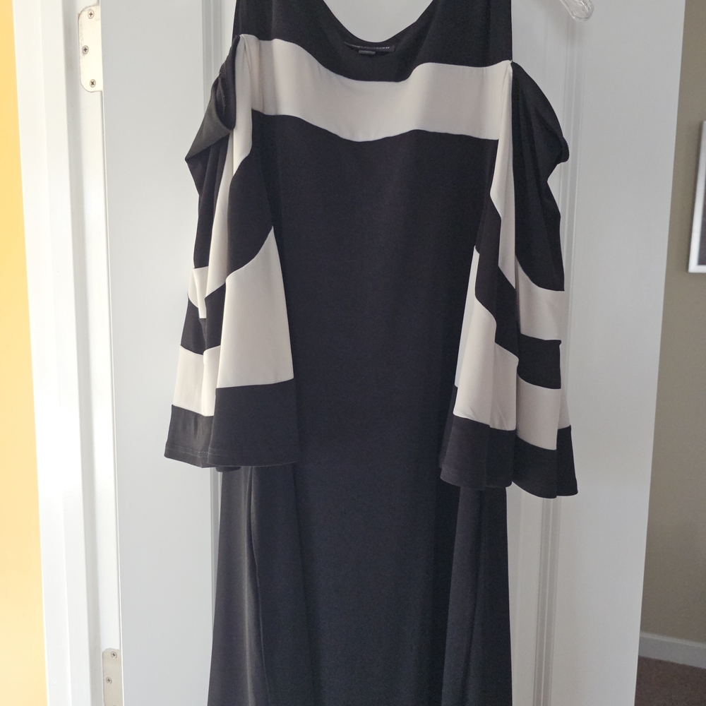 Nina Leonard Black and White Midi Dress